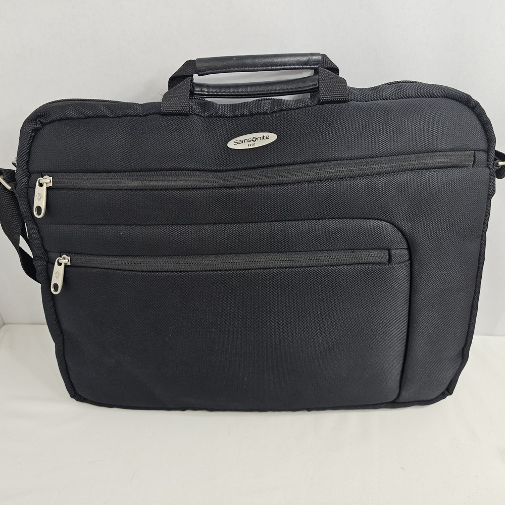 UNUSED-2007 Samsonite Black Laptop Briefcase 18"x12x2"  Shoulder‎ Strap Padded